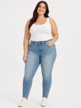 American Eagle Skinny Super Stretch Light Wash Jeans Womens 18 Regular Blue